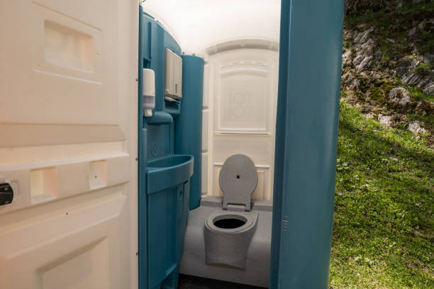 Best Portable bathroom rental  in Half Moon, NC